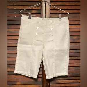 DG2 by Diane Gilman Pull On TqCream Bermuda Shorts Nautical Style, Petite Small